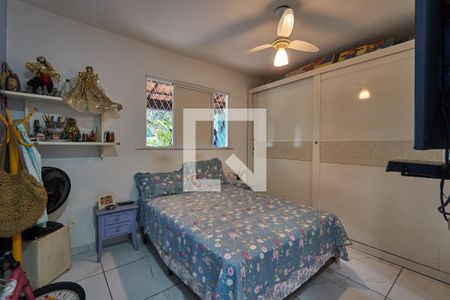 Quarto Suite 1 de casa à venda com 5 quartos, 200m² em Grajaú, Rio de Janeiro