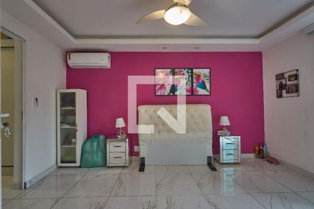 Casa à venda com 200m², 5 quartos e 3 vagasQuarto Suite 4