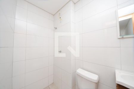 Apartamento à venda com 45m², 2 quartos e sem vaga Apartamento à venda com 45m², 2 quartos e sem vagaBanheiro