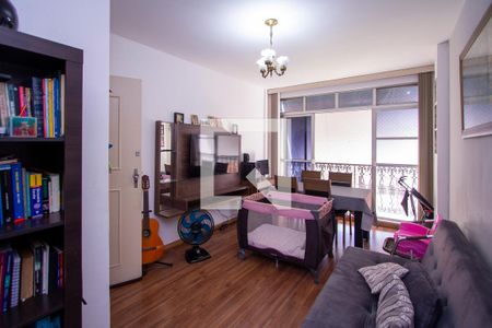 Sala de apartamento para alugar com 3 quartos, 70m² em Santa Rosa, Niterói