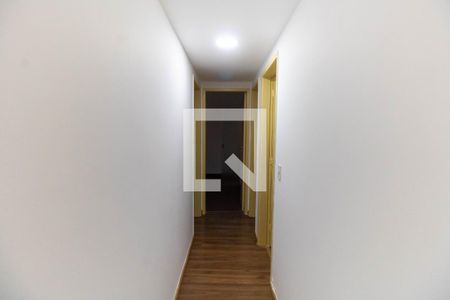 Corredor de apartamento para alugar com 3 quartos, 70m² em Santa Rosa, Niterói