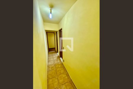 Corredor de apartamento para alugar com 2 quartos, 51m² em Pilares, Rio de Janeiro
