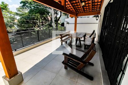 Varanda da Sala 1 de casa de condomínio para alugar com 4 quartos, 500m² em Jardim Leonor, São Paulo