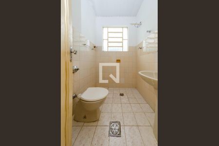 Banheiro de casa para alugar com 1 quarto, 60m² em Salgado Filho, Belo Horizonte