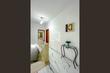 Casa à venda com 230m², 3 quartos e 3 vagasHall