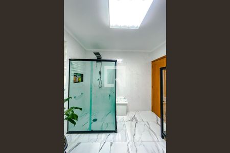 Casa à venda com 230m², 3 quartos e 3 vagasBanheiro da Suíte