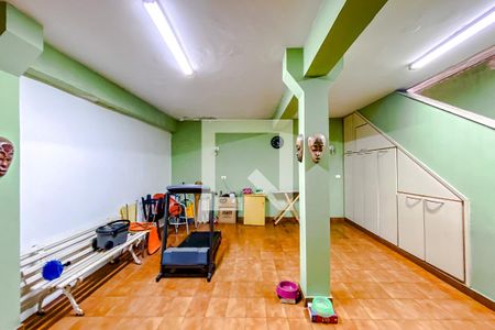 Casa à venda com 230m², 3 quartos e 3 vagasSalão de festas