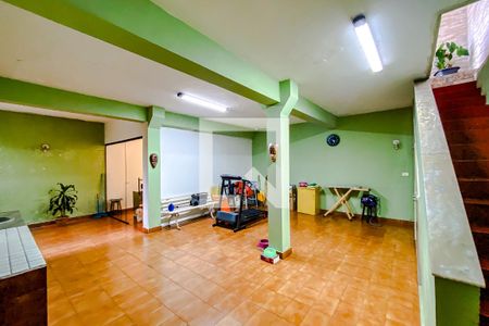 Casa à venda com 230m², 3 quartos e 3 vagasSalão de festas