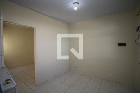 Sala de casa para alugar com 1 quarto, 40m² em Olaria, Rio de Janeiro