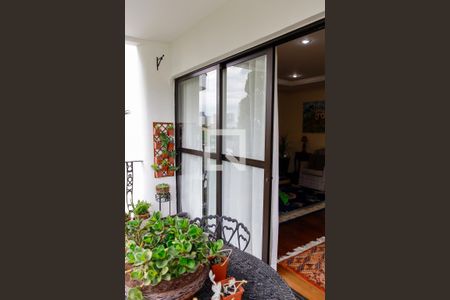 Apartamento à venda com 194m², 4 quartos e 3 vagasSacada