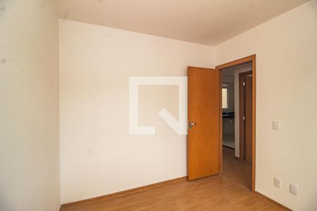 Quarto de apartamento para alugar com 2 quartos, 45m² em Cavalhada, Porto Alegre