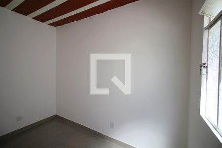 Casa para alugar com 1 quarto, 35m² em Pompéia, Belo Horizonte