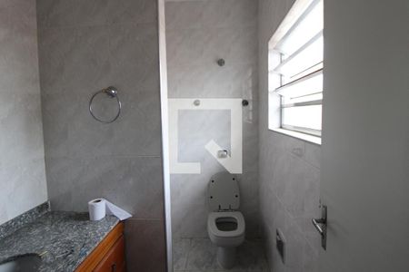 Casa à venda com 250m², 5 quartos e 8 vagasBanheiro 2