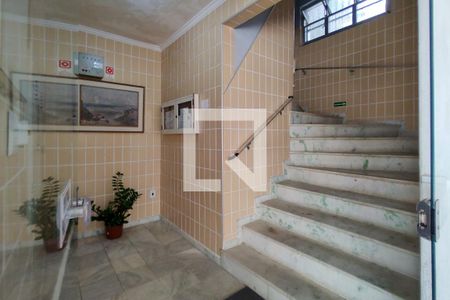 Apartamento para alugar com 62m², 2 quartos e 2 vagasEscada