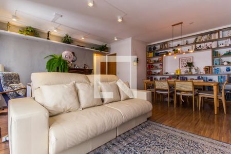 Sala de TV de apartamento à venda com 2 quartos, 80m² em Alphaville, Santana de Parnaíba