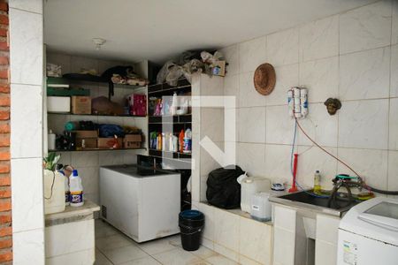 Casa de condomínio para alugar com 1350m², 4 quartos e 7 vagasÁrea de Serviço
