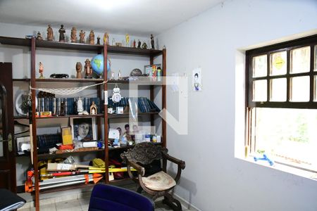 Casa de condomínio para alugar com 1350m², 4 quartos e 7 vagasEscritório