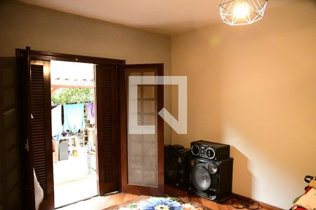 Casa de condomínio para alugar com 1350m², 4 quartos e 7 vagasQuarto 3