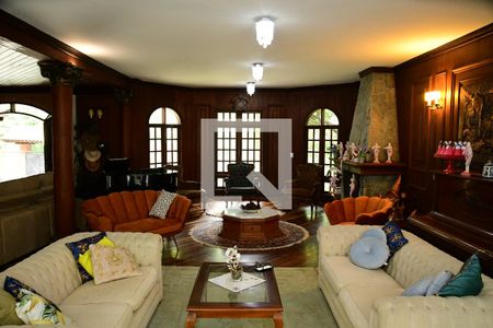 Sala de casa de condomínio para alugar com 4 quartos, 1350m² em Gramado, Cotia