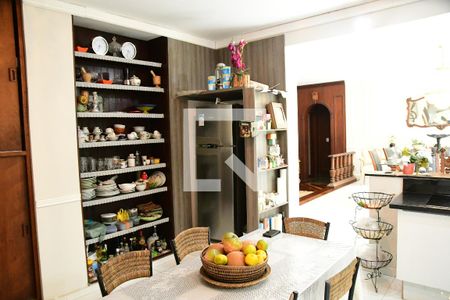 Casa de condomínio para alugar com 1350m², 4 quartos e 7 vagasCozinha