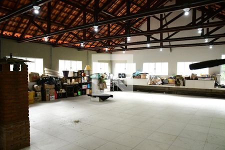 Casa de condomínio para alugar com 1350m², 4 quartos e 7 vagasÁrea comum - Salão de festas