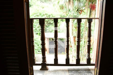 Casa de condomínio para alugar com 1350m², 4 quartos e 7 vagasQuarto