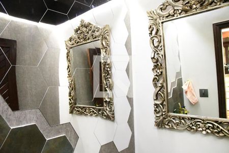 Casa de condomínio para alugar com 1350m², 4 quartos e 7 vagasLavabo