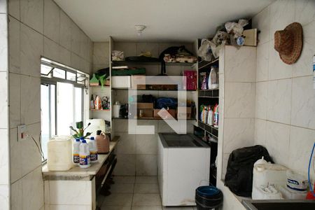 Casa de condomínio para alugar com 1350m², 4 quartos e 7 vagasÁrea de Serviço