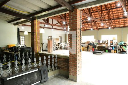 Casa de condomínio para alugar com 1350m², 4 quartos e 7 vagasÁrea comum - Salão de festas