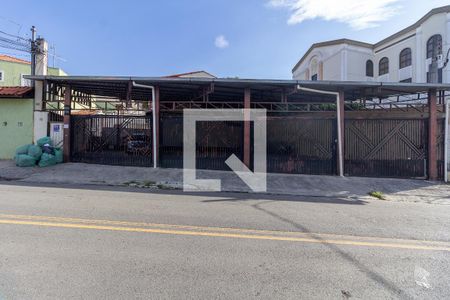 Casa de condomínio à venda com 70m², 2 quartos e 2 vagas Casa de condomínio à venda com 70m², 2 quartos e 2 vagasFachada