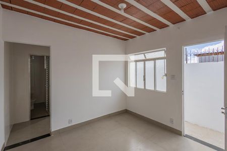 Sala de casa para alugar com 1 quarto, 35m² em Pompéia, Belo Horizonte