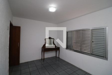 Quarto 2 de casa para alugar com 3 quartos, 150m² em Vila Nova York, São Paulo
