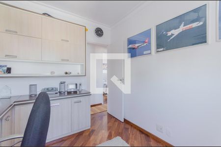 Apartamento à venda com 246m², 3 quartos e 2 vagasQuarto 2