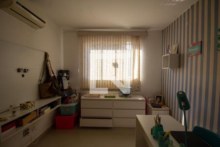 Suíte 1 de casa de condomínio para alugar com 4 quartos, 250m² em Vargem Pequena, Rio de Janeiro