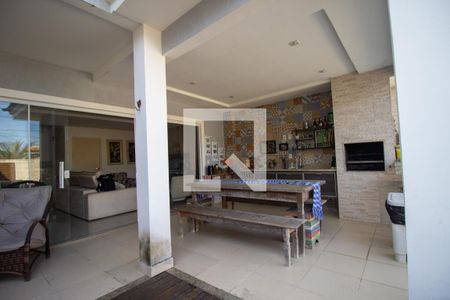 Casa de condomínio para alugar com 250m², 4 quartos e 2 vagas Casa de condomínio para alugar com 250m², 4 quartos e 2 vagasQuintal