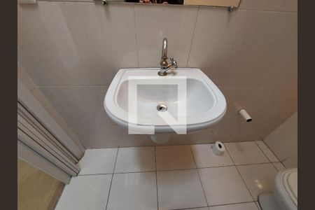Banheiro de casa para alugar com 1 quarto, 39m² em Vila do Castelo, São Paulo