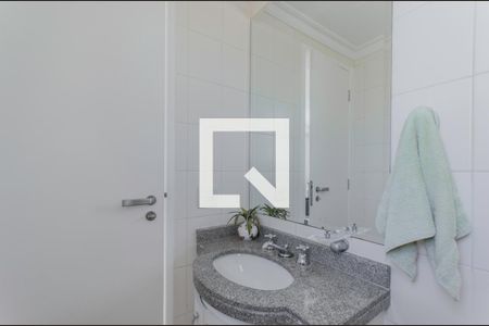 Apartamento à venda com 246m², 3 quartos e 2 vagasBanheiro da Suíte
