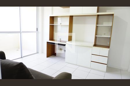 Sala de apartamento para alugar com 1 quarto, 42m² em Jacarepaguá, Rio de Janeiro