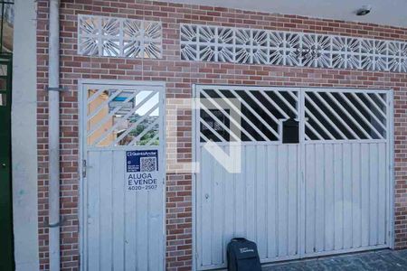 Casa para alugar com 52m², 1 quarto e sem vaga Casa para alugar com 52m², 1 quarto e sem vagaFachada