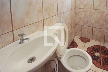 Banheiro de casa para alugar com 1 quarto, 52m² em Jardim Marília, São Paulo