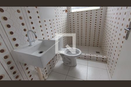 Banheiro de apartamento para alugar com 1 quarto, 70m² em Parque Paulicéia, Duque de Caxias