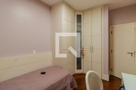 Apartamento à venda com 213m², 3 quartos e 3 vagasSuíte 1
