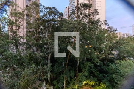 Apartamento à venda com 213m², 3 quartos e 3 vagasEscritório