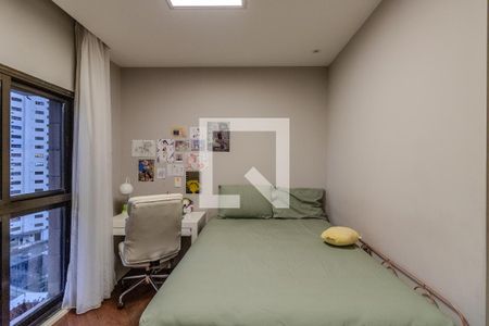 Apartamento à venda com 213m², 3 quartos e 3 vagasSuíte 2