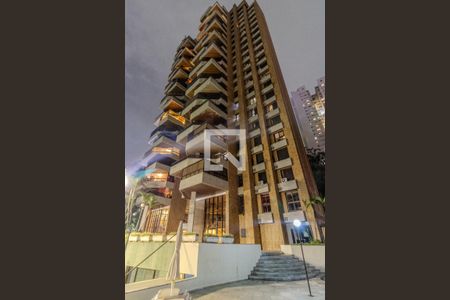 Apartamento à venda com 213m², 3 quartos e 3 vagasFachada