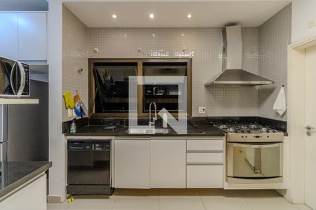 Apartamento à venda com 213m², 3 quartos e 3 vagasCozinha