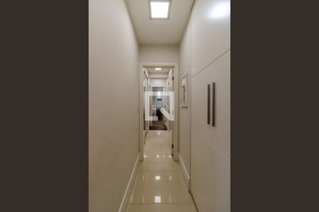 Apartamento à venda com 213m², 3 quartos e 3 vagasCorredor