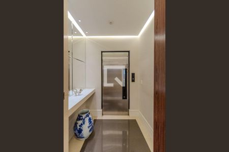 Apartamento à venda com 213m², 3 quartos e 3 vagasLavabo