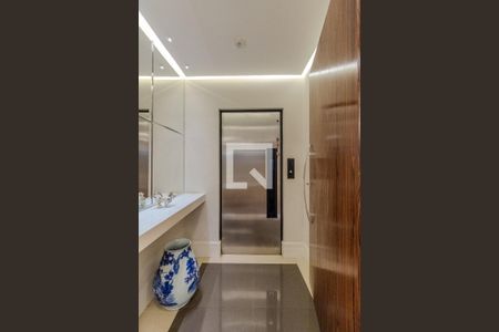 Apartamento à venda com 213m², 3 quartos e 3 vagasLavabo