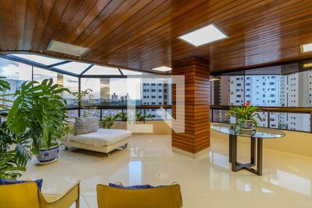 Apartamento à venda com 213m², 3 quartos e 3 vagasVaranda